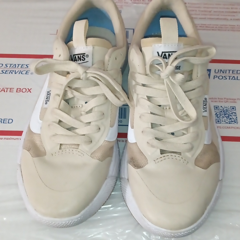 Vans Ultra Range Women's Shoes